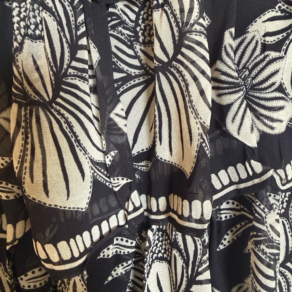 FARM Rio Black & White Floral Tiered Maxi Skirt - Picture 8 of 11